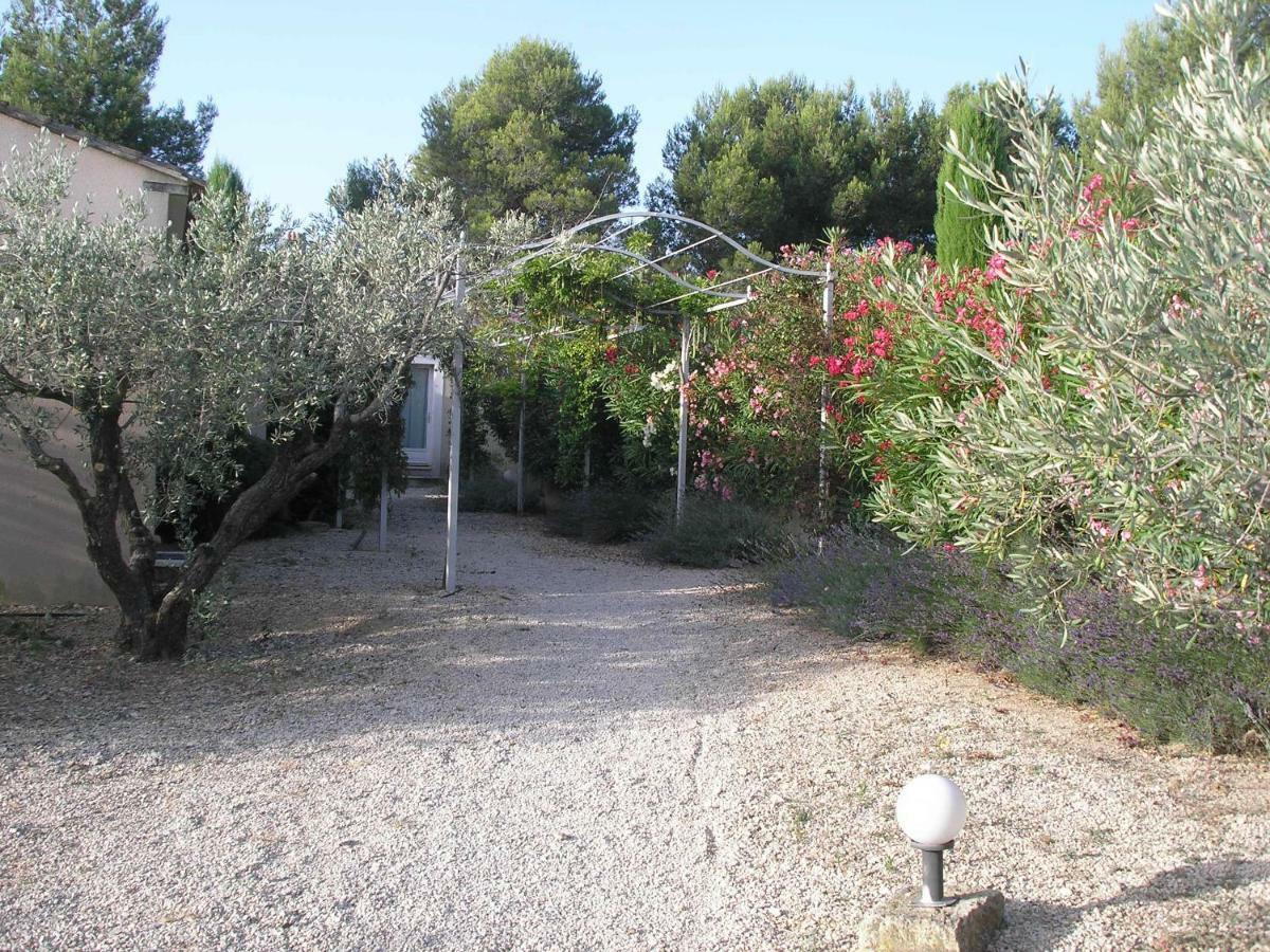 Le Mazet De Lele Vila Saint-Rémy-de-Provence Exterior foto